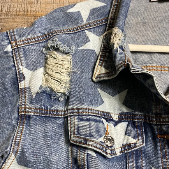 Kellparker star denim jacket - Picture 11 of 12